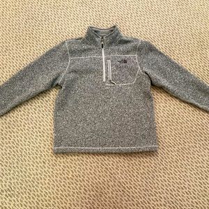 Men’s The North Face Gray 1/4 zip sweater Large